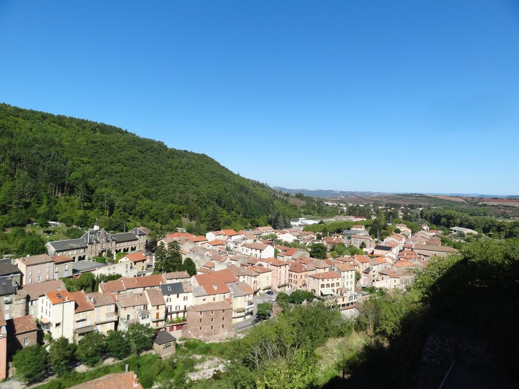 Les Hauts De *